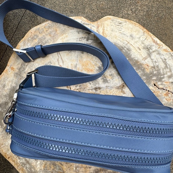 Kate Spade Purse - Picture 3 of 7